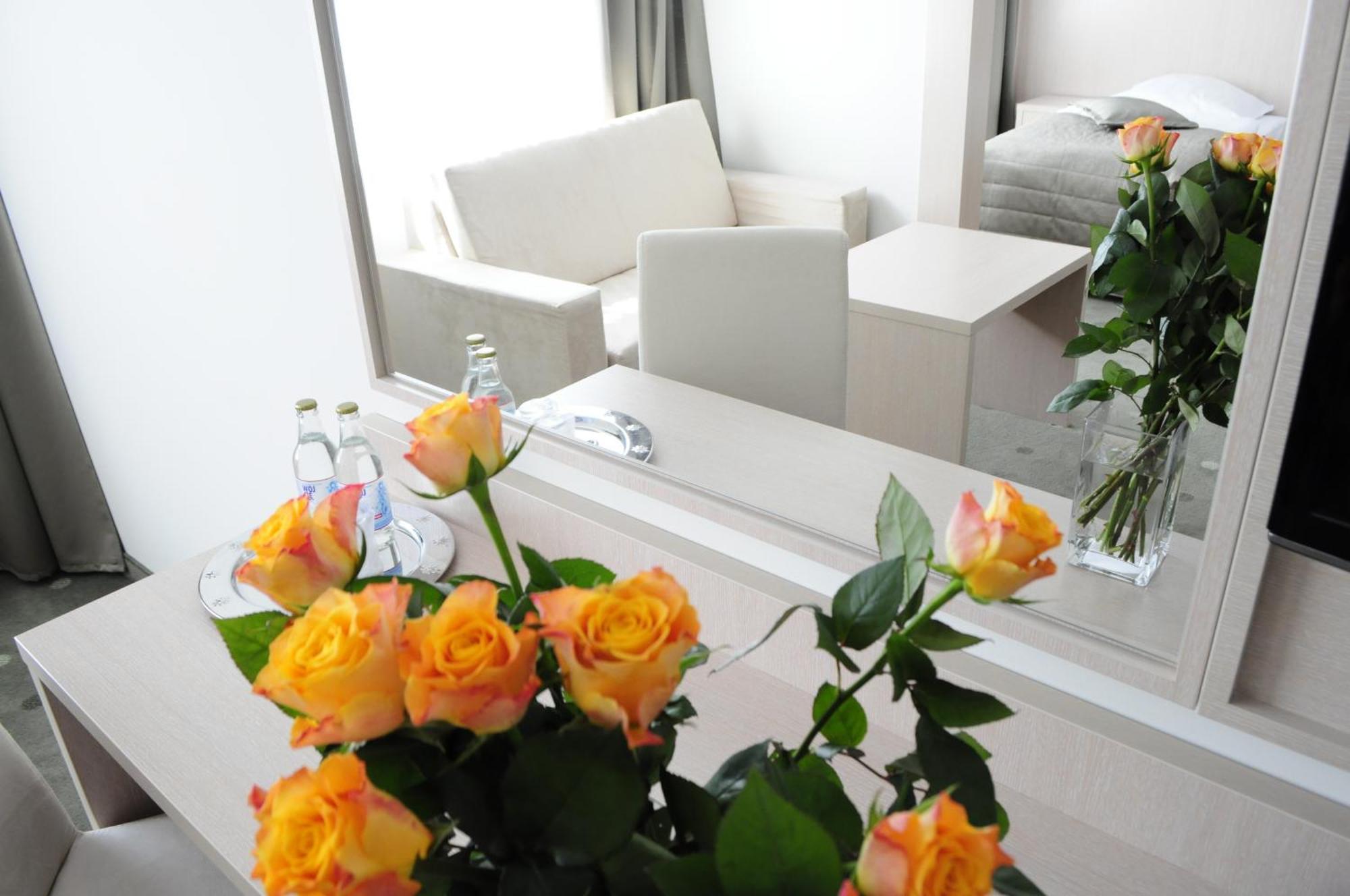 Hotel Cieplice Medi & Spa Jelenia Góra Rom bilde